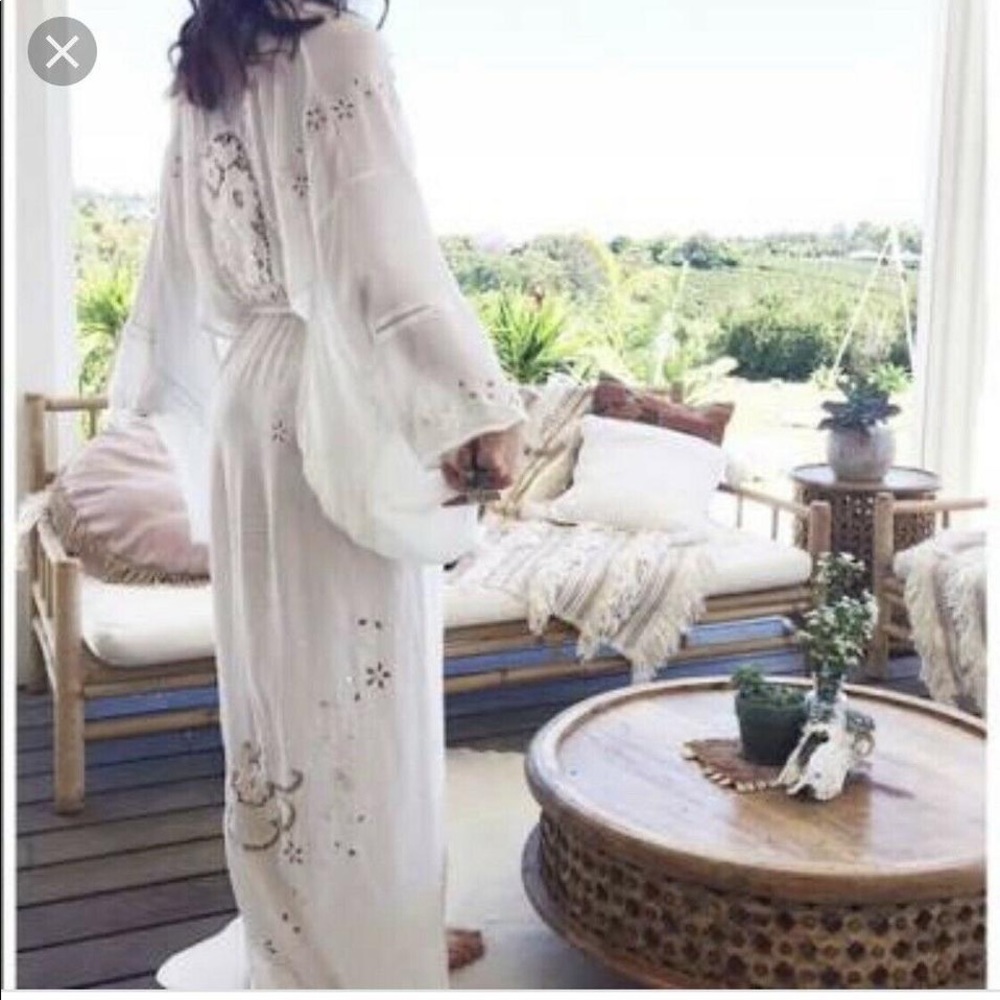 Isla Bonita Kimono spell and the gypsy collective - Picture 3 of 5